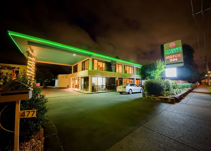 Sandown Regency Hotel & Apartments