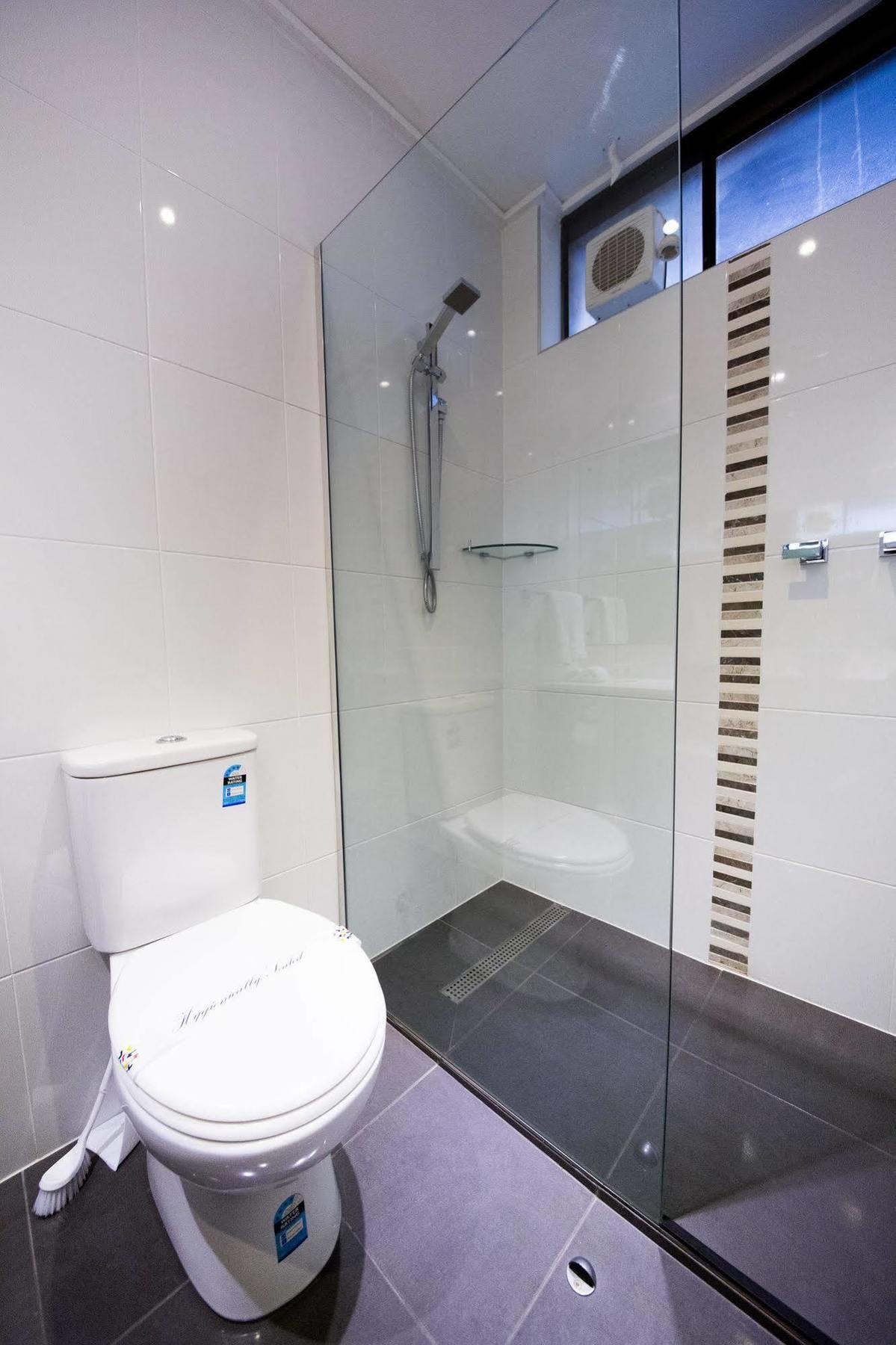 Aparthotel Sandown Regency & 3*