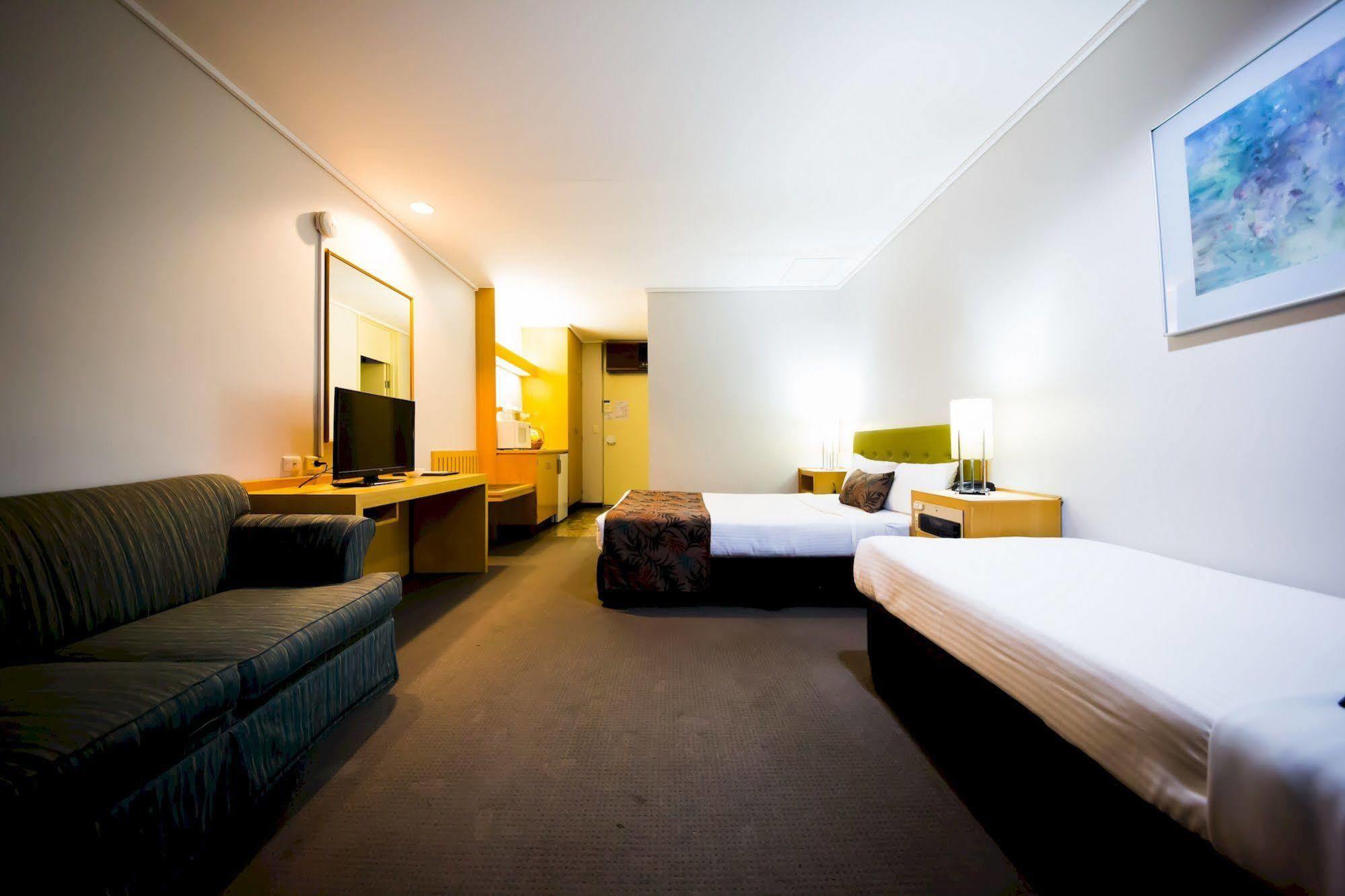 Sandown Regency & Aparthotel 3*