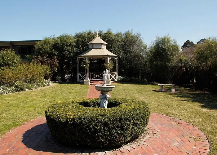 Sandown Regency Hotel & Apartments