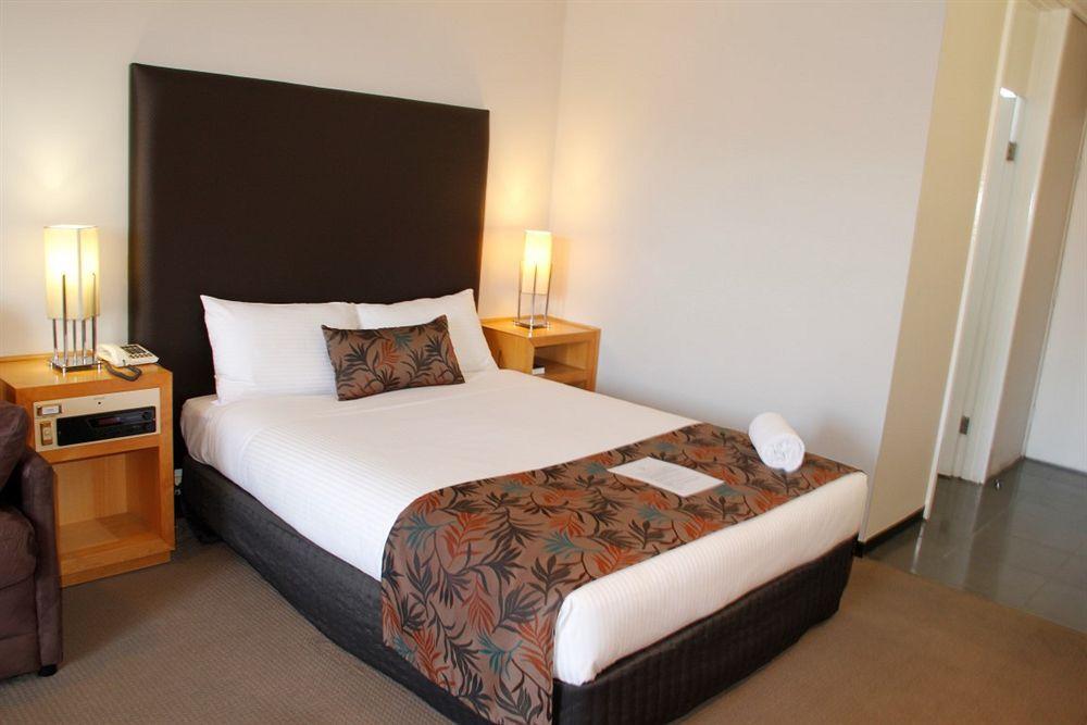 Sandown Regency & Aparthotel